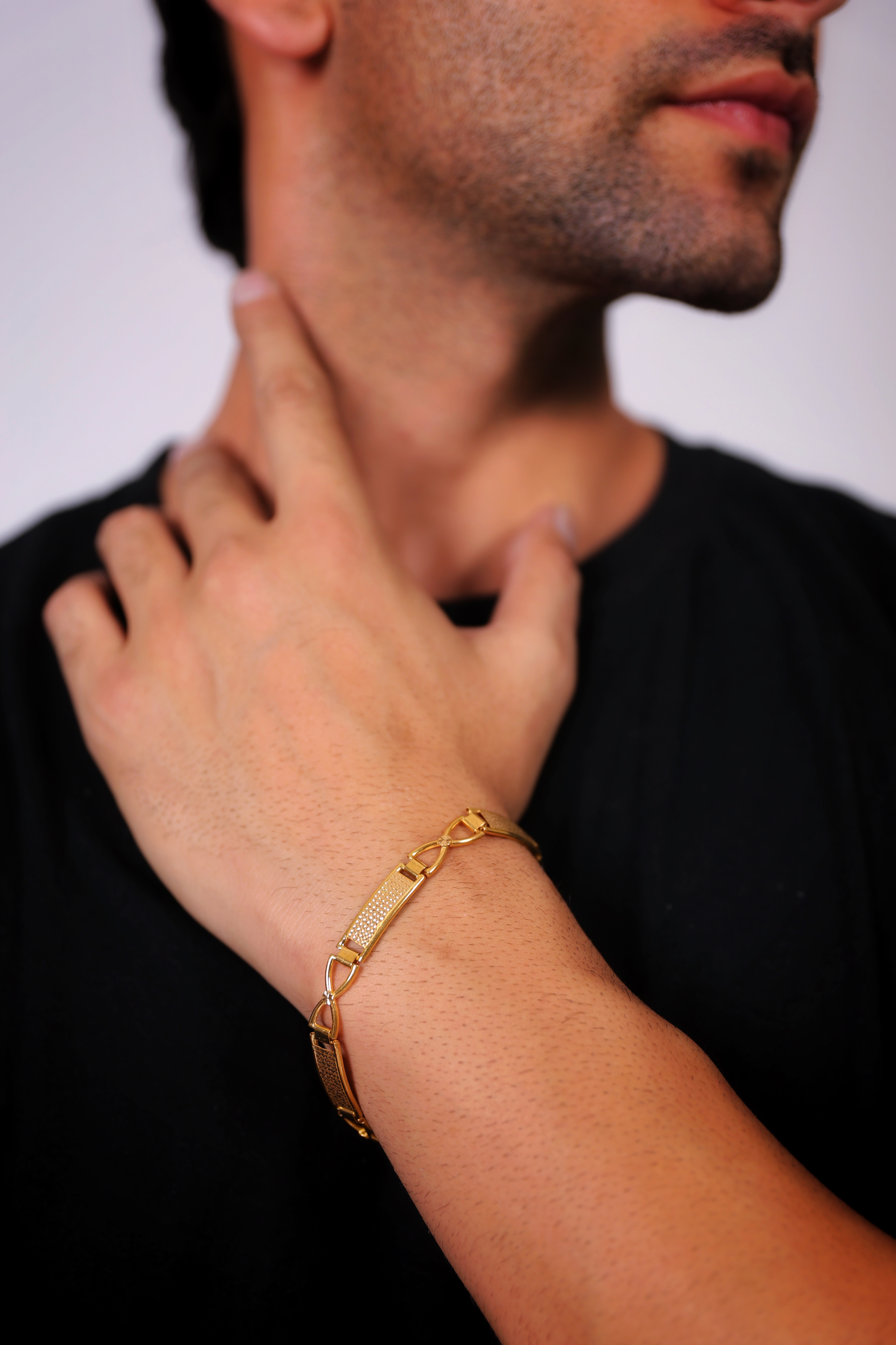 Gents 22K Gold Designer Link Bracelet – Stylish Daily Wear