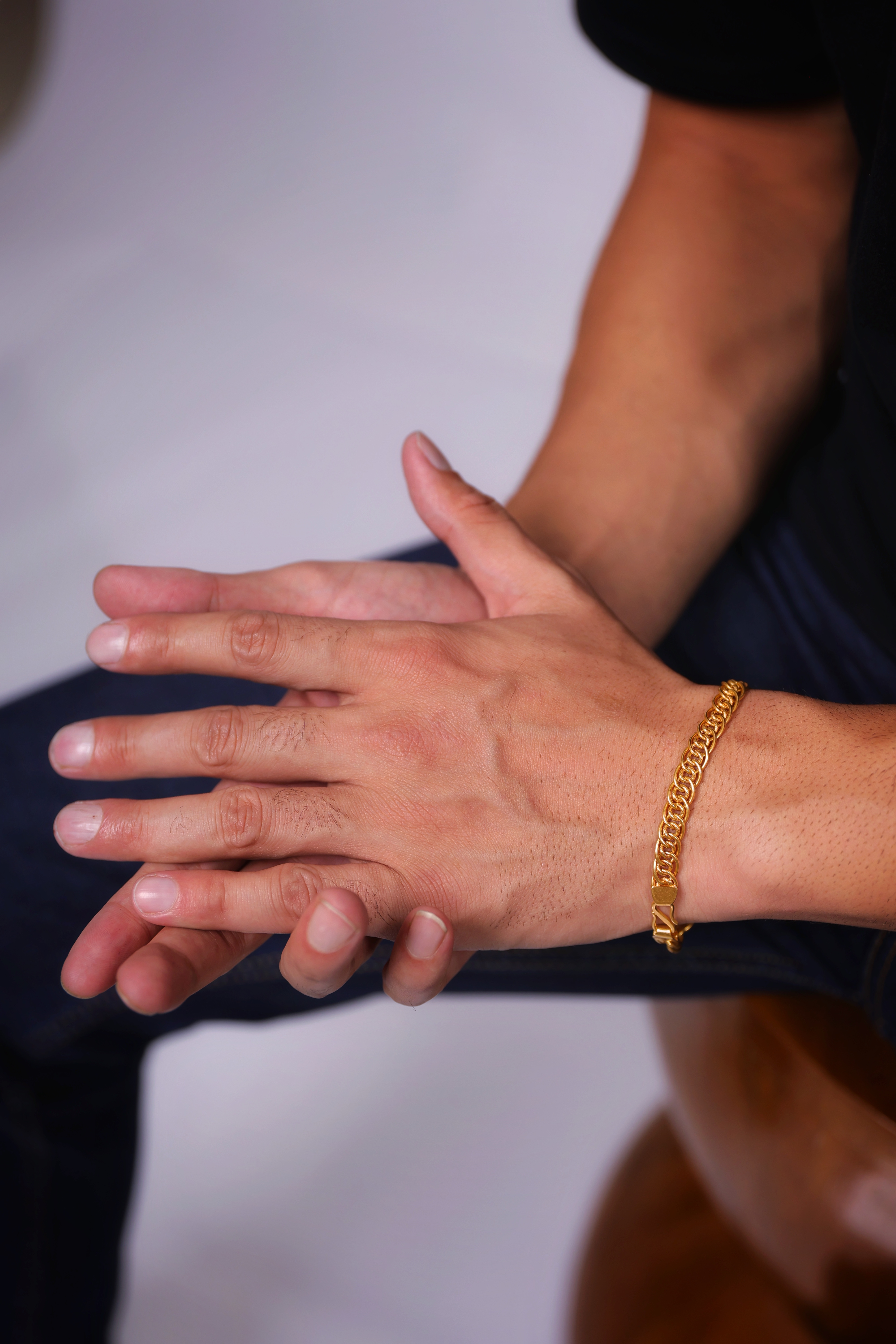 22K Gold Curb-Link Men’s Bracelet – Premium Classic Design