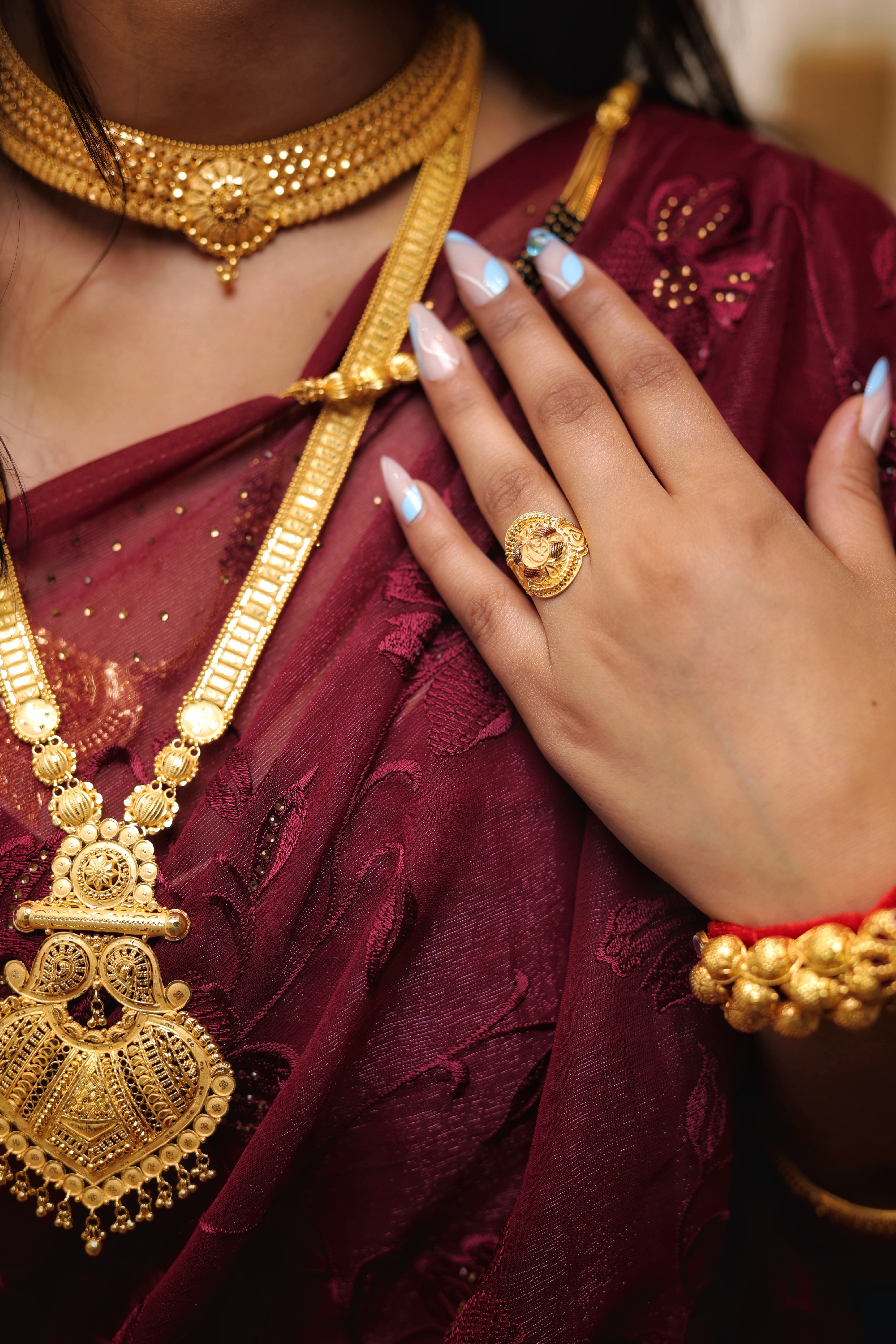 22K Gold Designer Ladies Ring – Intricate Traditional Motif