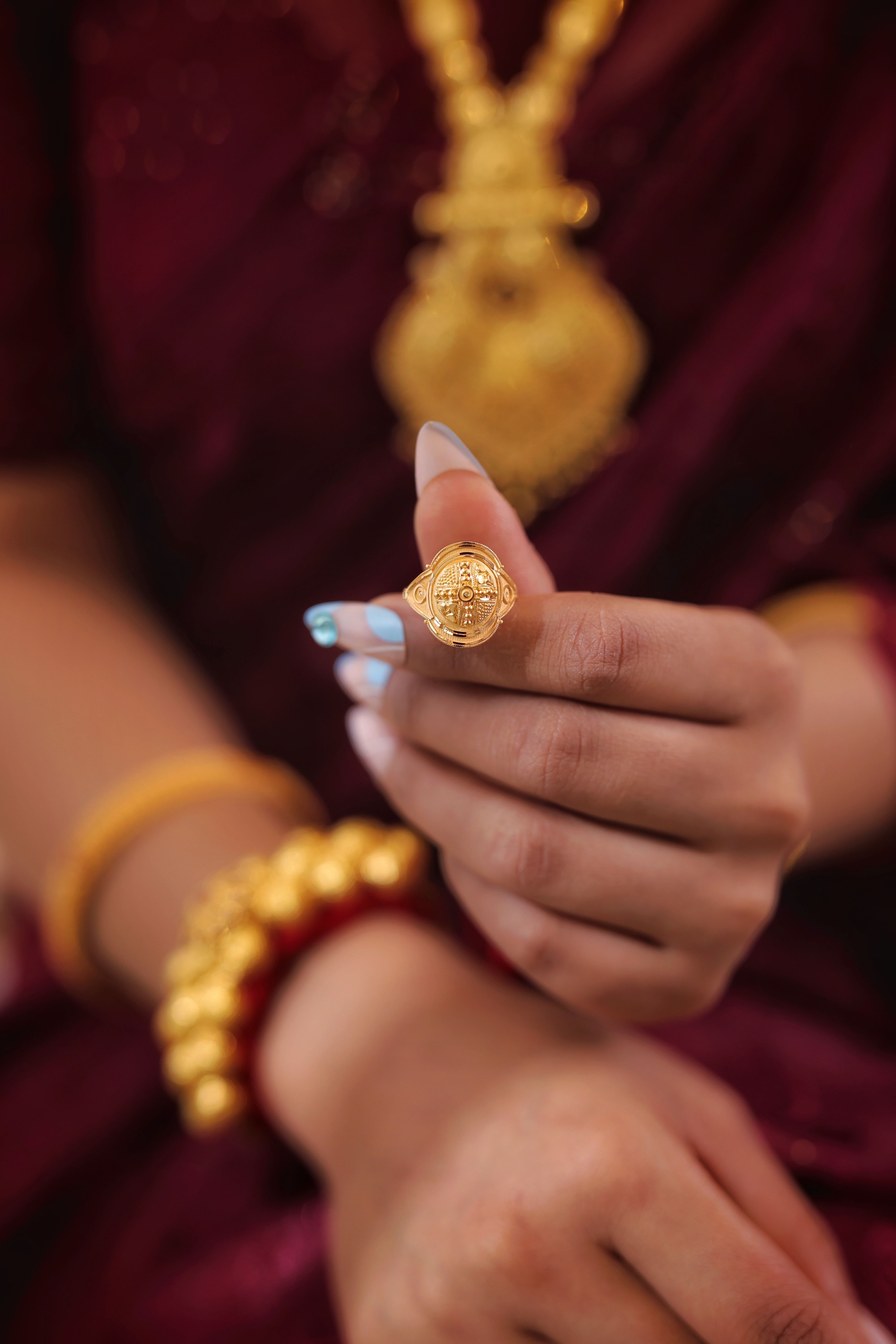 22K Gold Traditional Dome Motif Ladies Ring – Handcrafted Antique Design