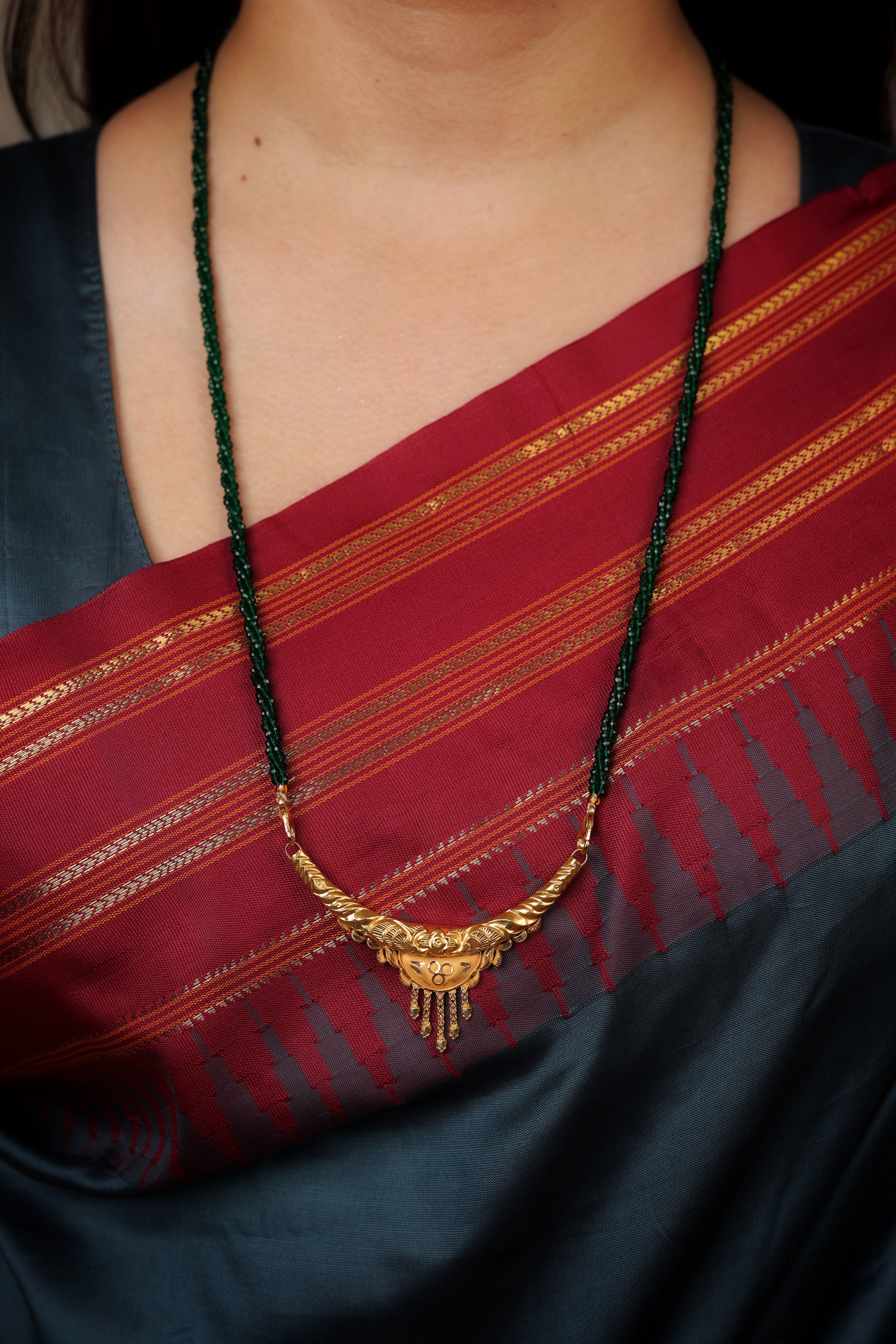 Timaniya Gold Mangalsutra (Twisted Design)