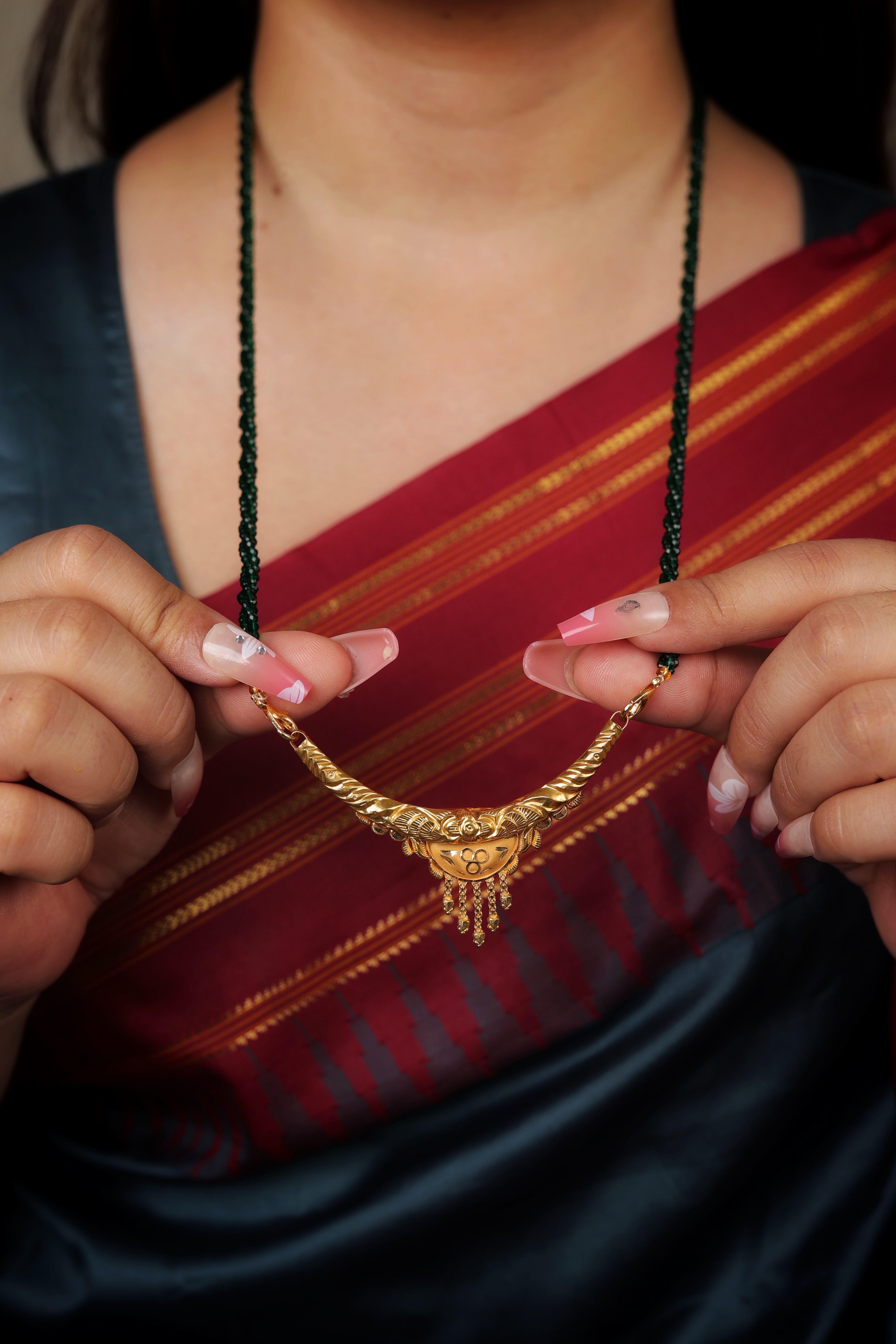 Timaniya Gold Mangalsutra (Twisted Design)