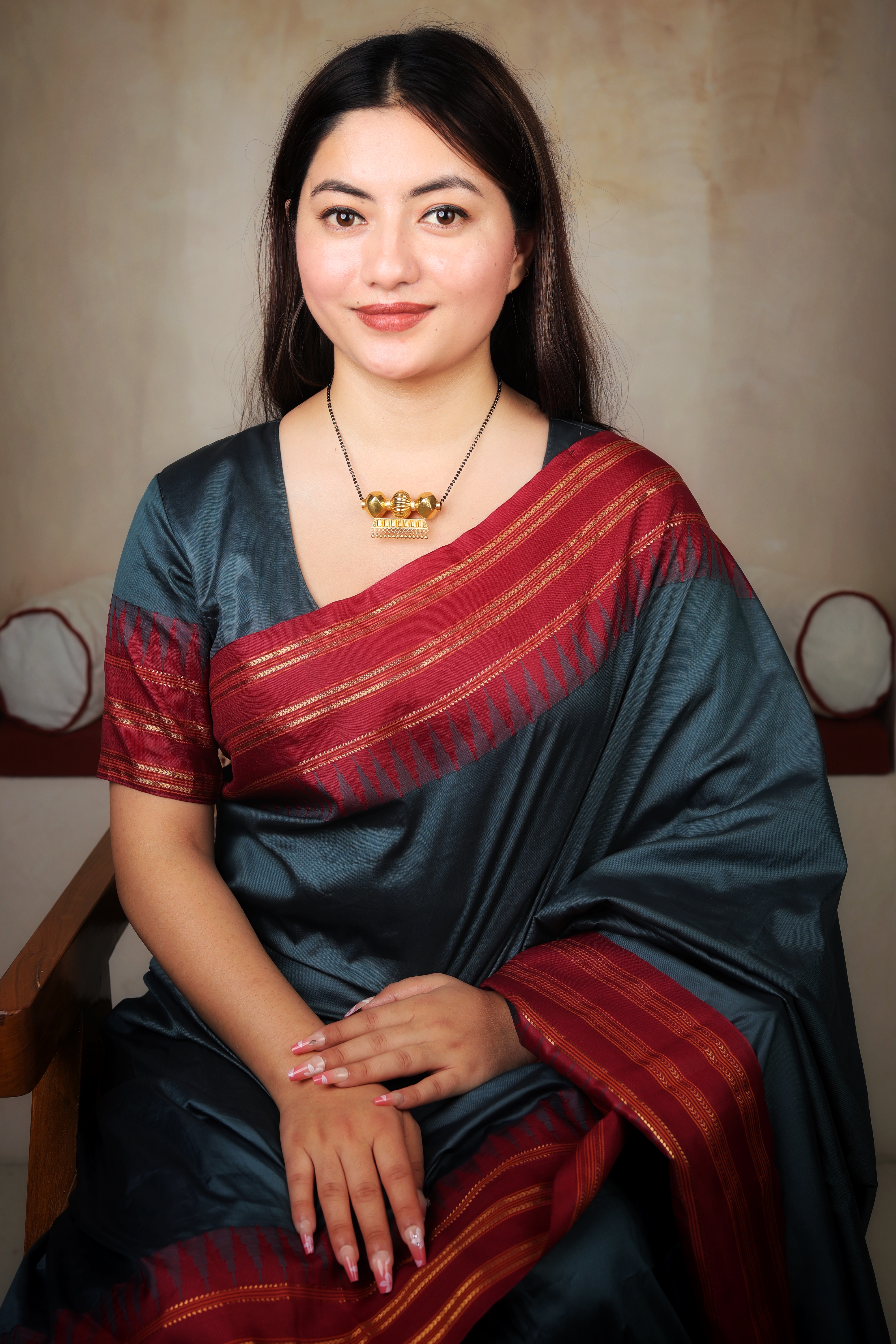 Timaniya Gold Mangalsutra (Cylinder/Dholki Design)