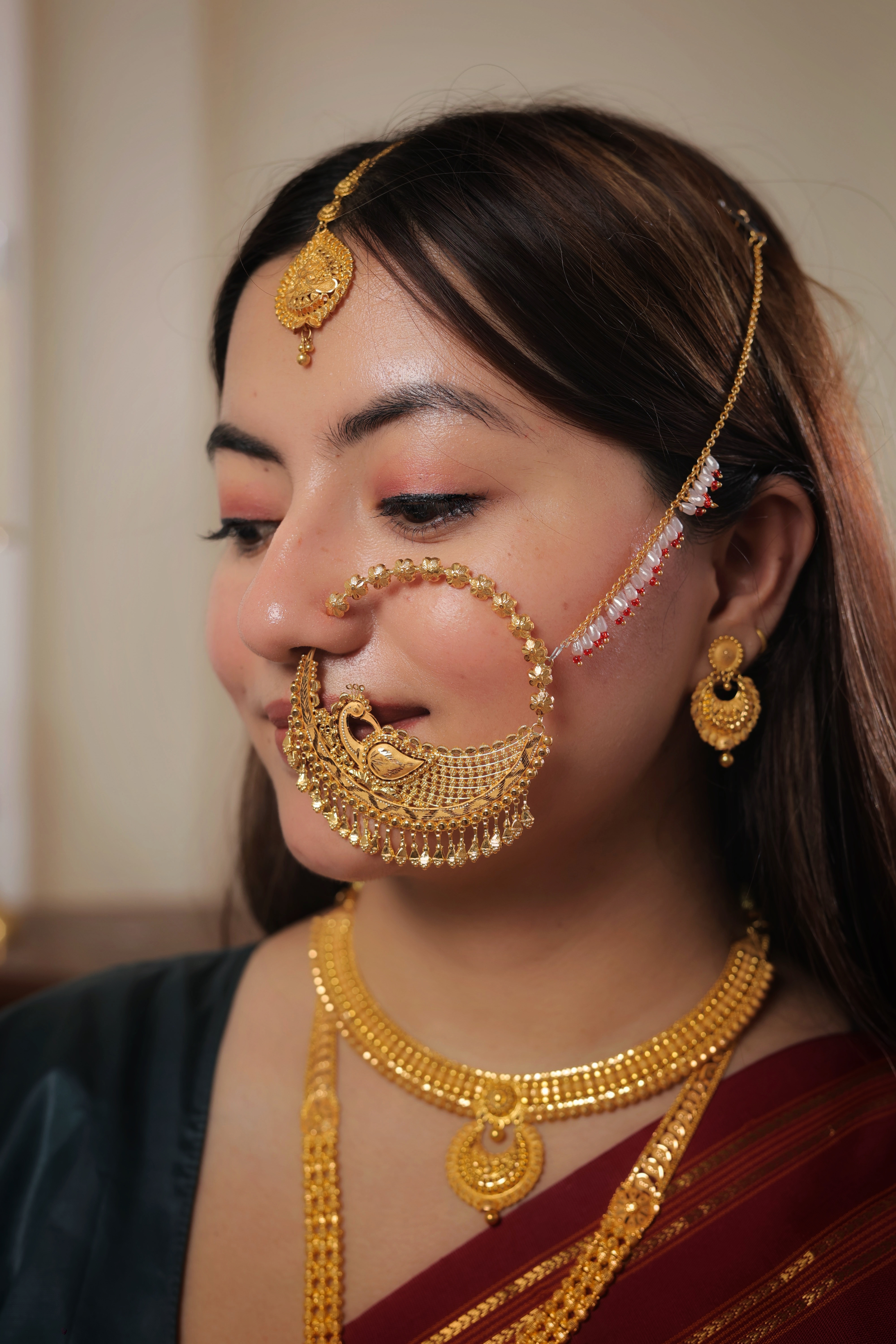 Grand 22K Gold Traditional Bridal Nath with Elaborate Filigree and Chain