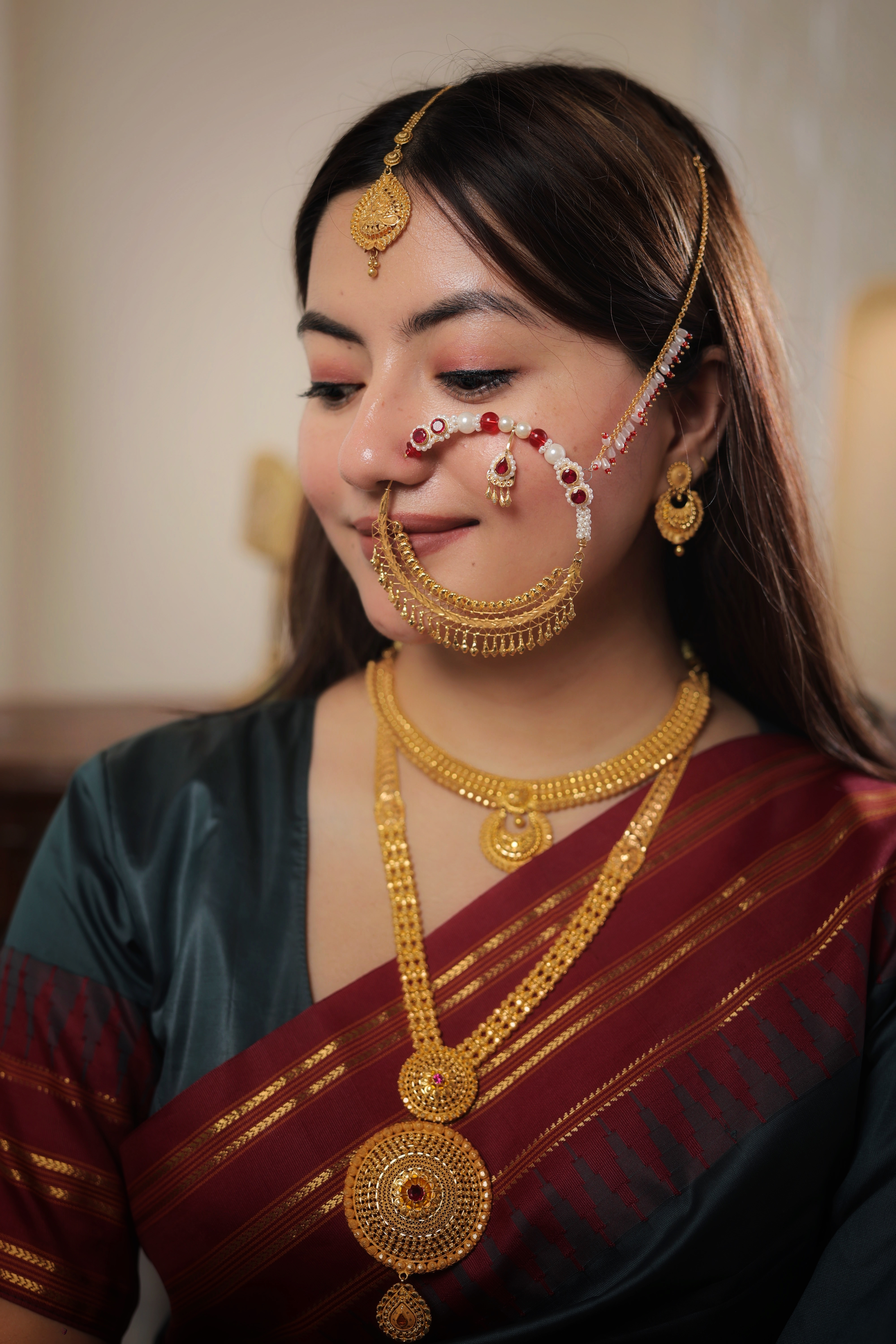Grand 22K Gold Traditional Bridal Nath with Red and White Accents