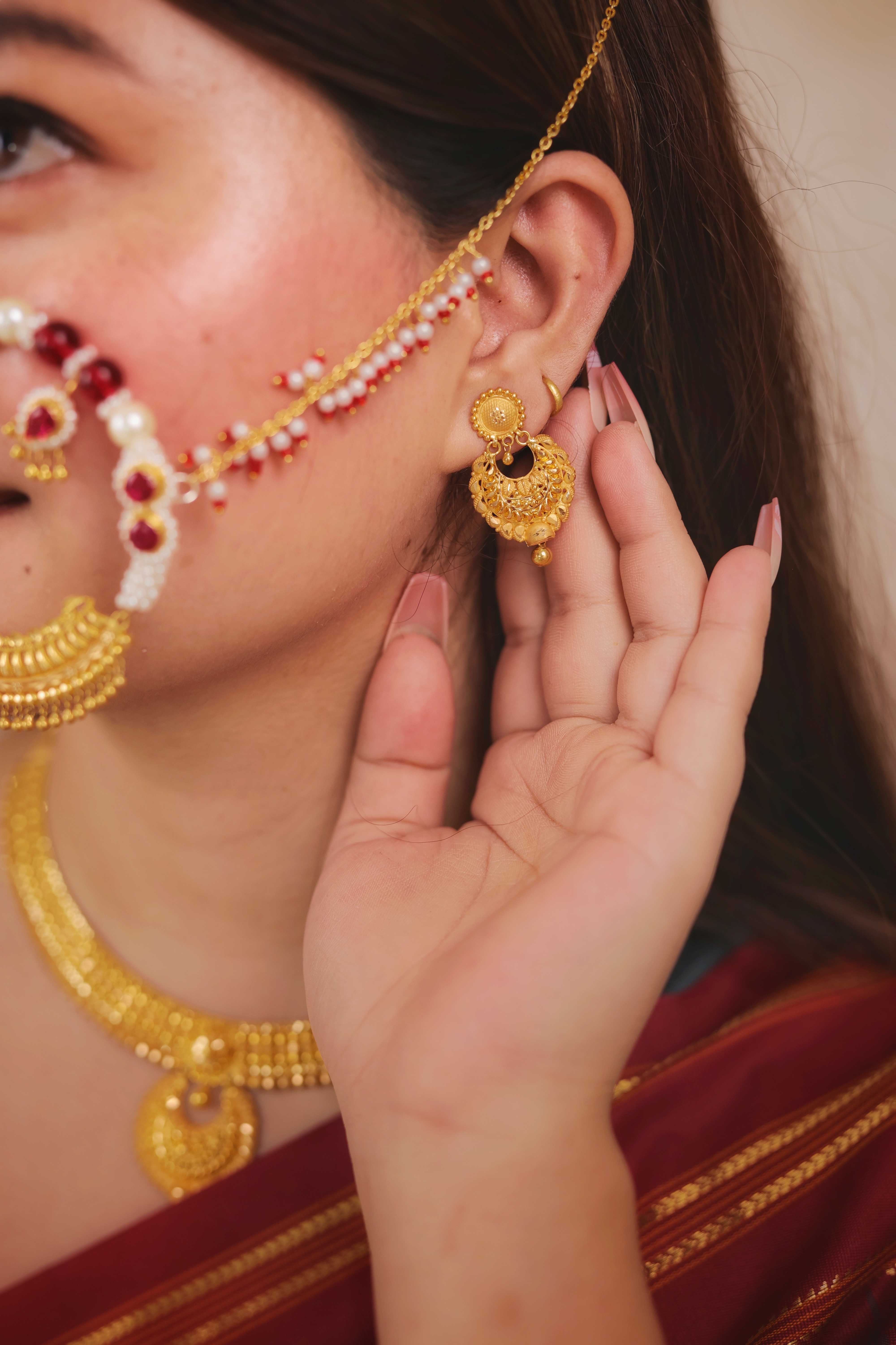 Traditional Textured Gold Collar Necklace Set with Crescent Pendants