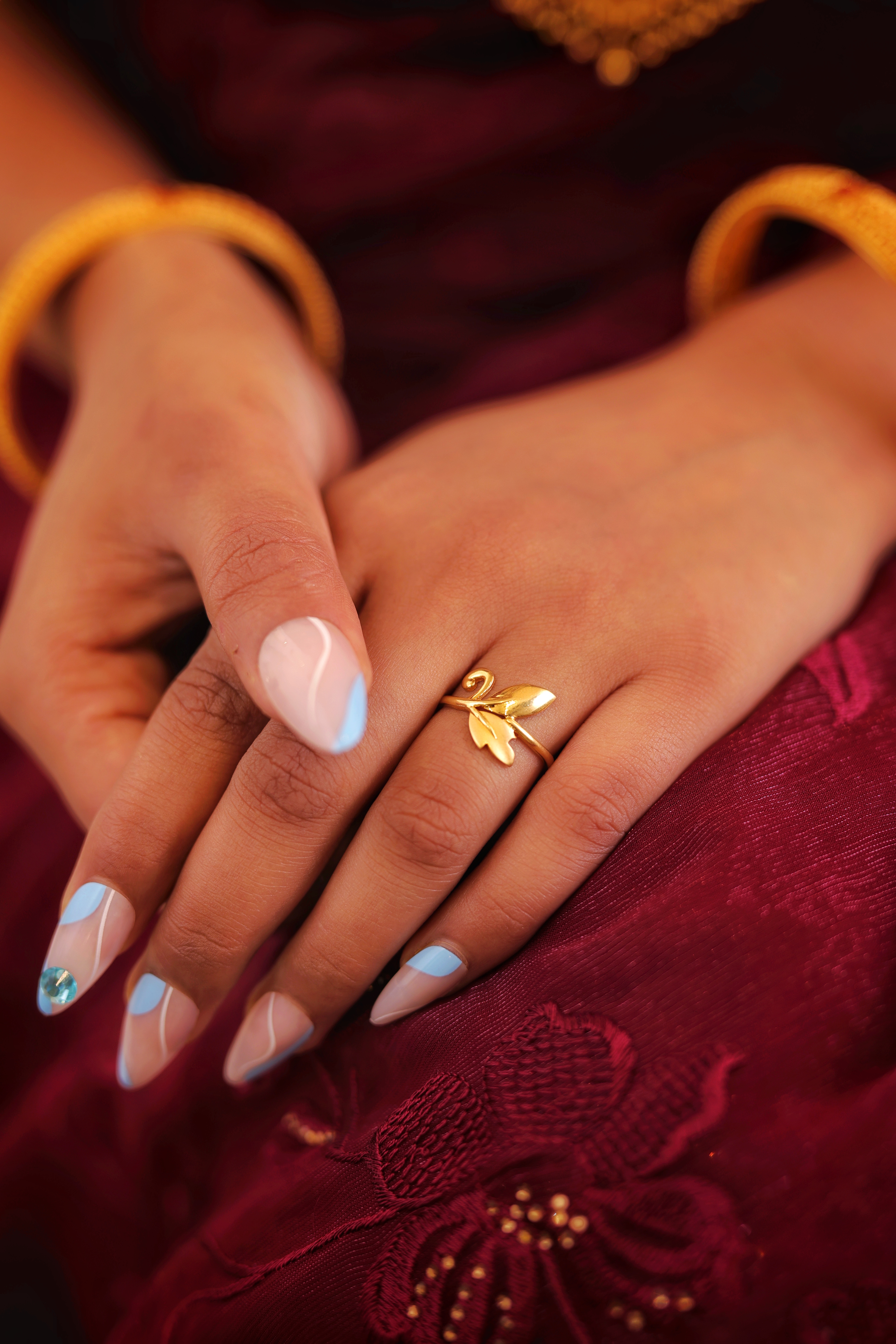Simple Gold Leaf and Scroll Ladies Casting Ring