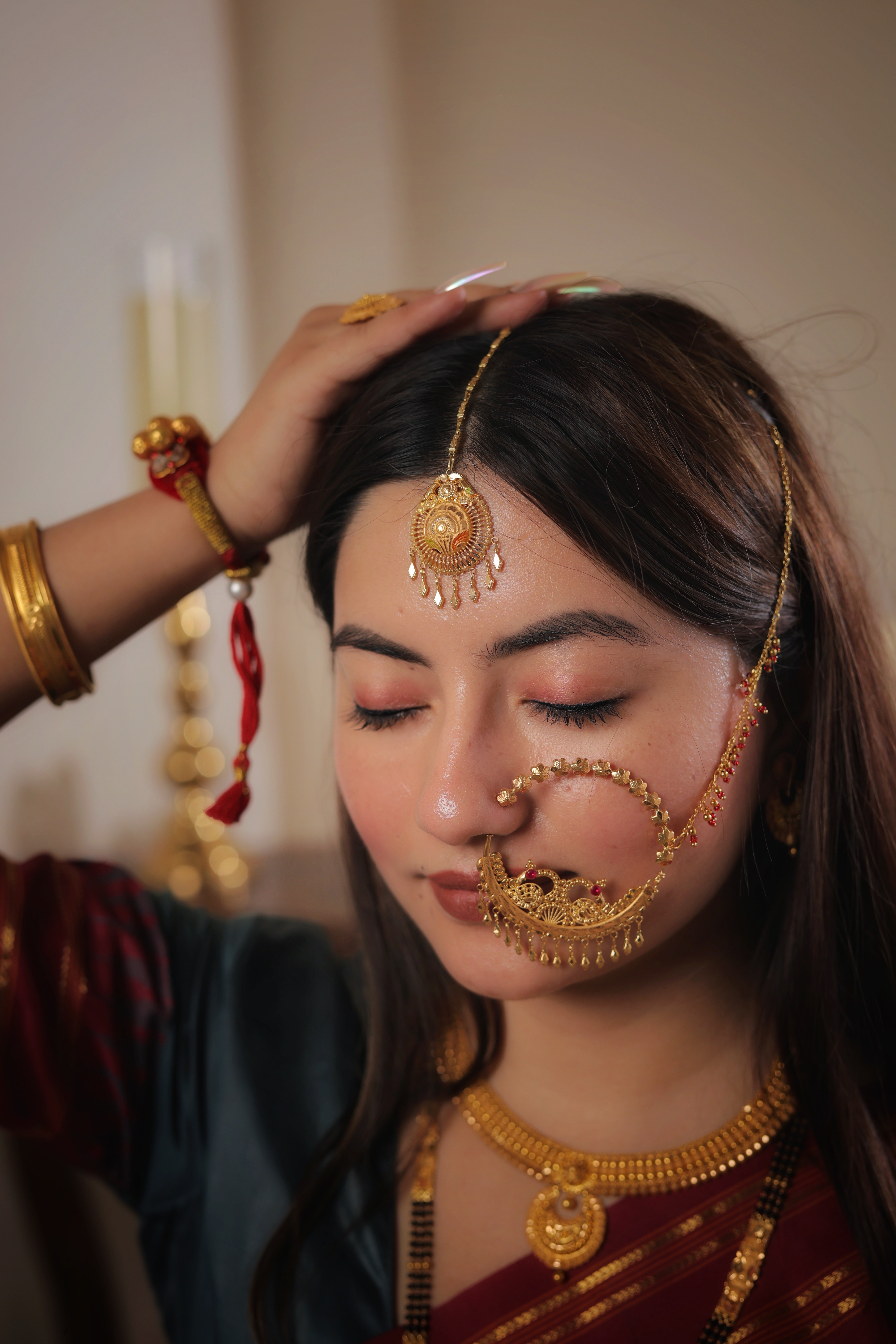 Grand Sunburst Filigree Gold Maang Tika with Multi-Point Drops