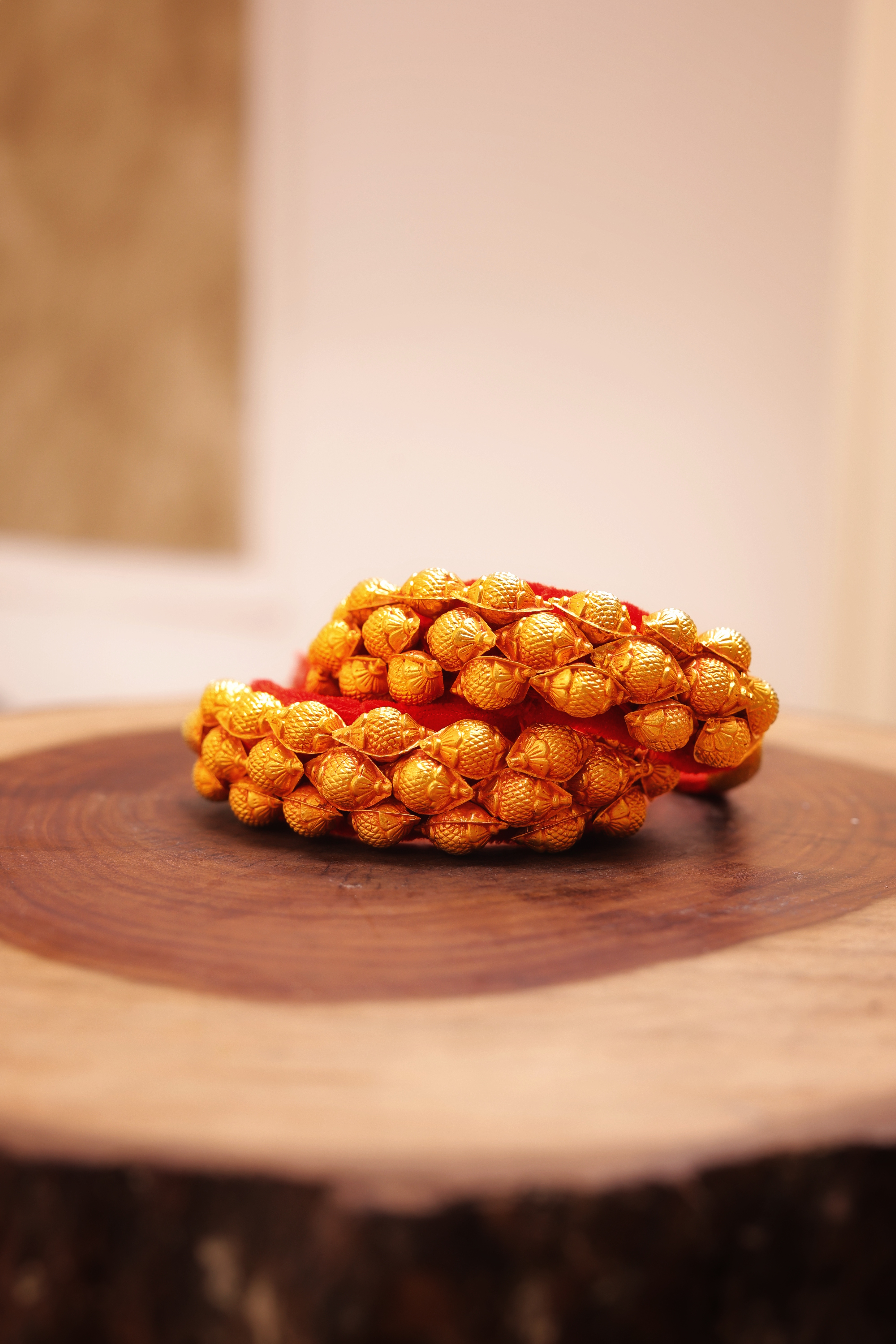 Traditional Red Thread Gold Beaded Ponchi – Maharashtrian Bridal Handcrafted Ponchi Bangle