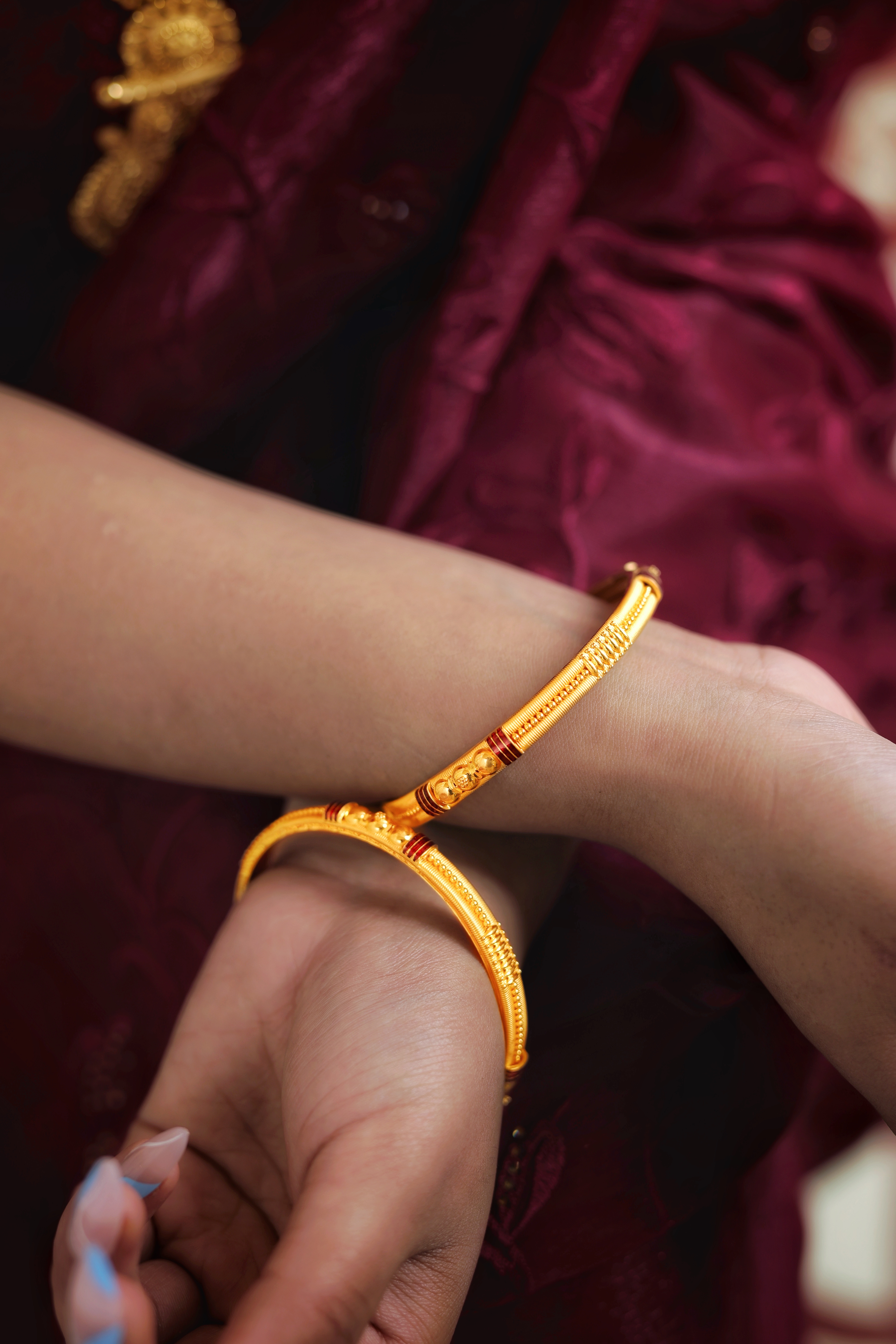 Classic Minimal Designer Gold Bangles – Traditional Fine Textured Gold Bangles for Women