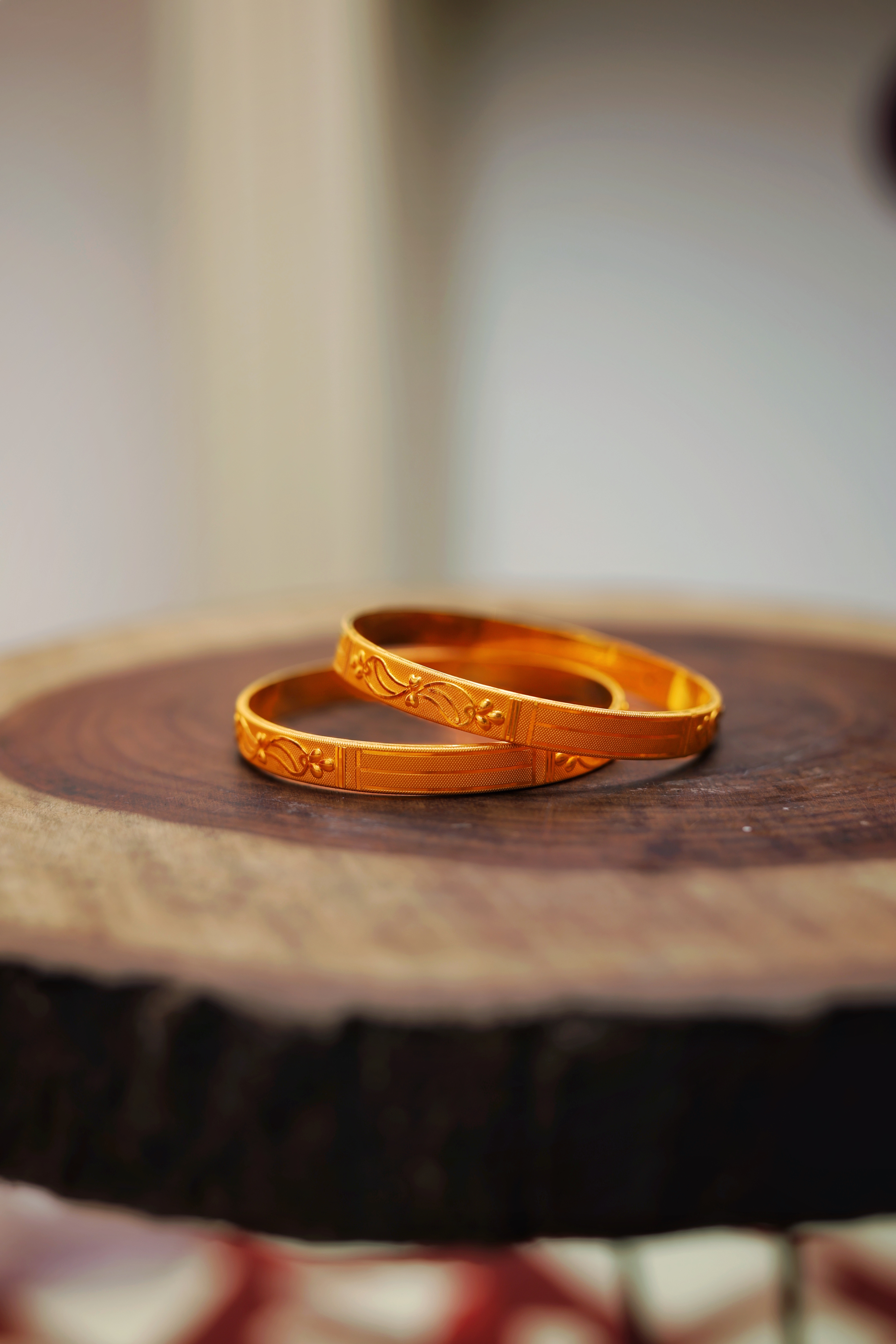 Traditional Floral Engraved Gold Bangles – Classic Designer Pattern Gold Bangles for Women