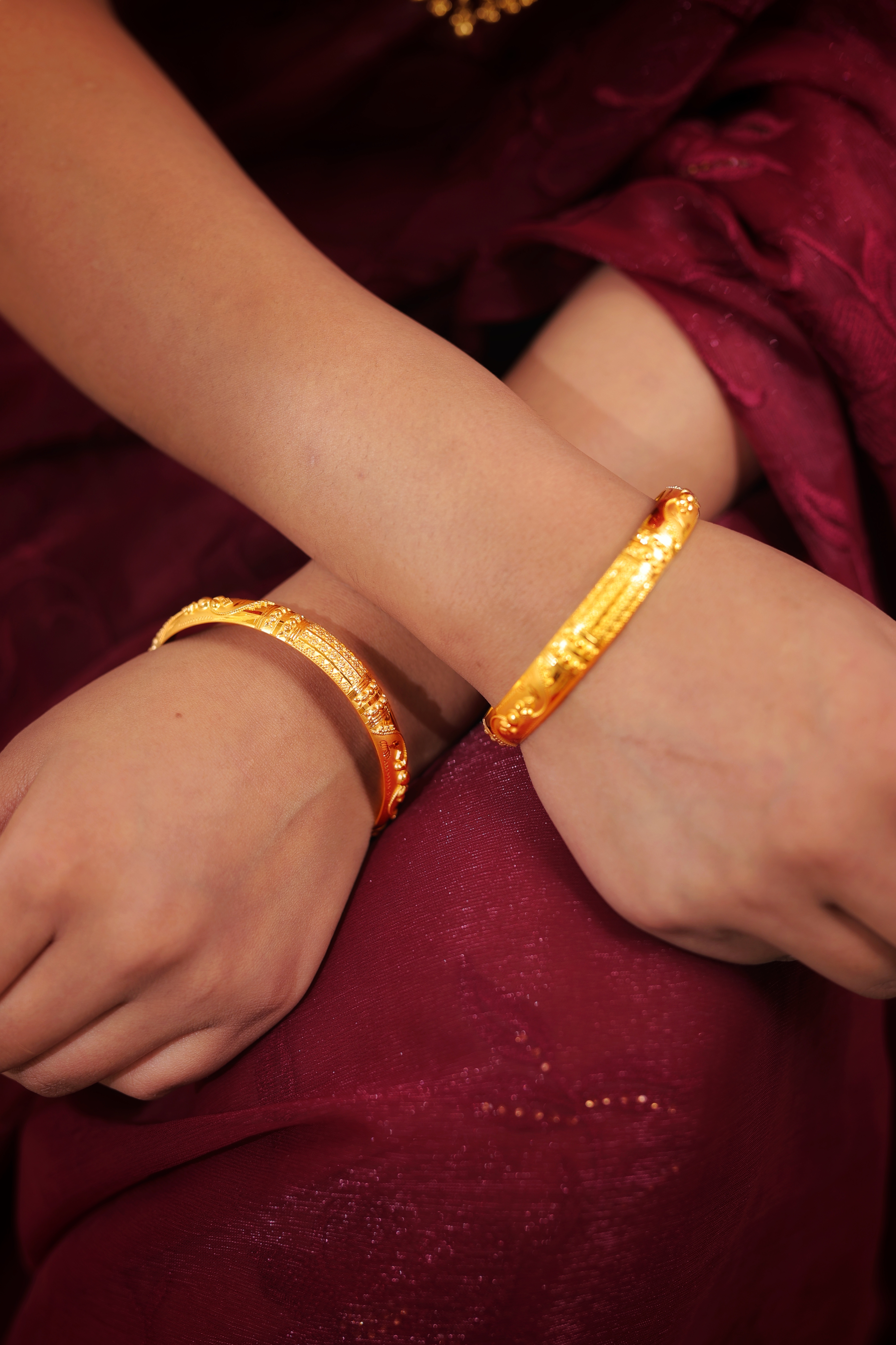 22K Gold Designer Bangles – Traditional Engraved Pattern 22K Gold Bangles for Women