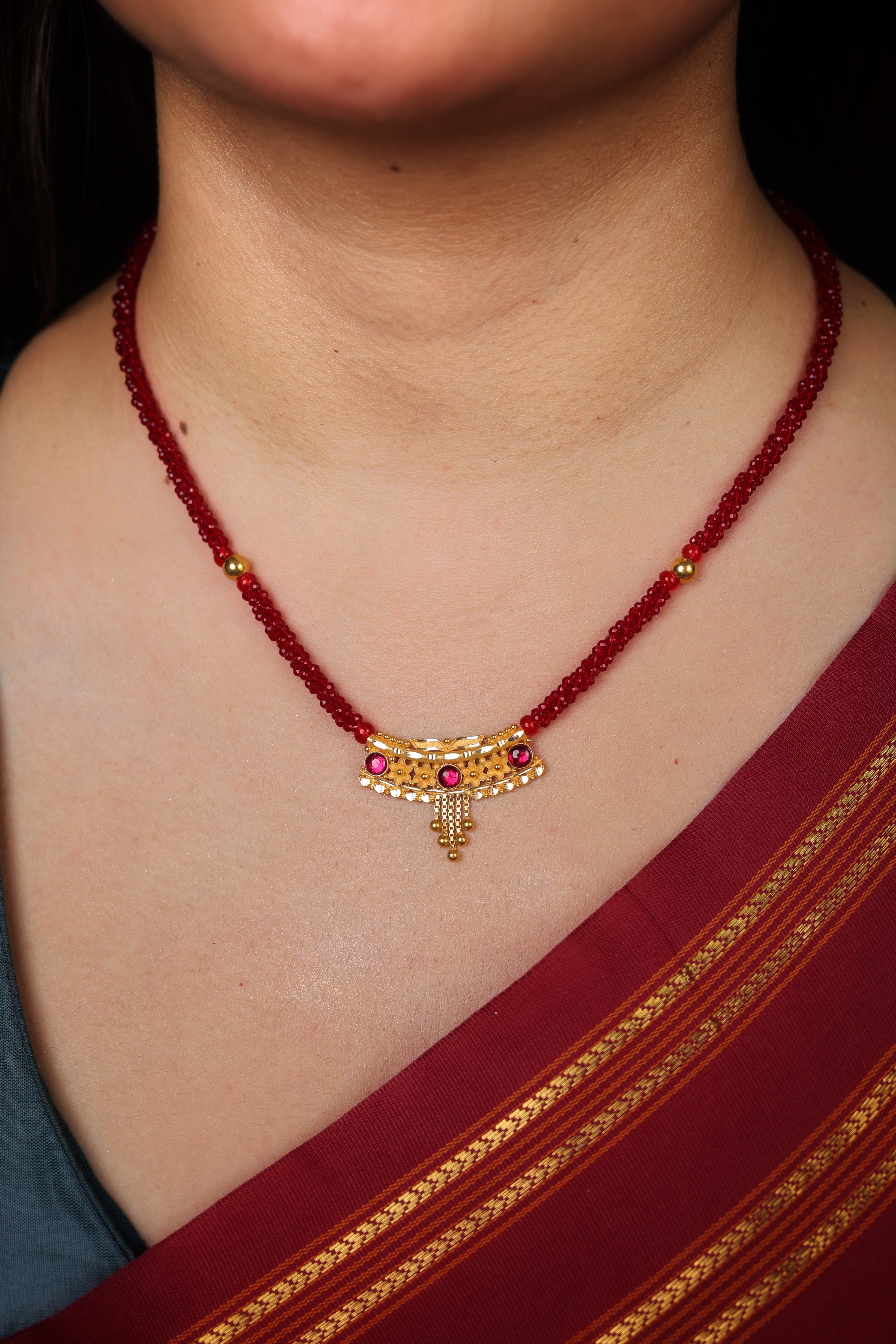 Traditional Women Mangalsutra – Red Beaded Gold Pendant Mangalsutra Necklace for Women