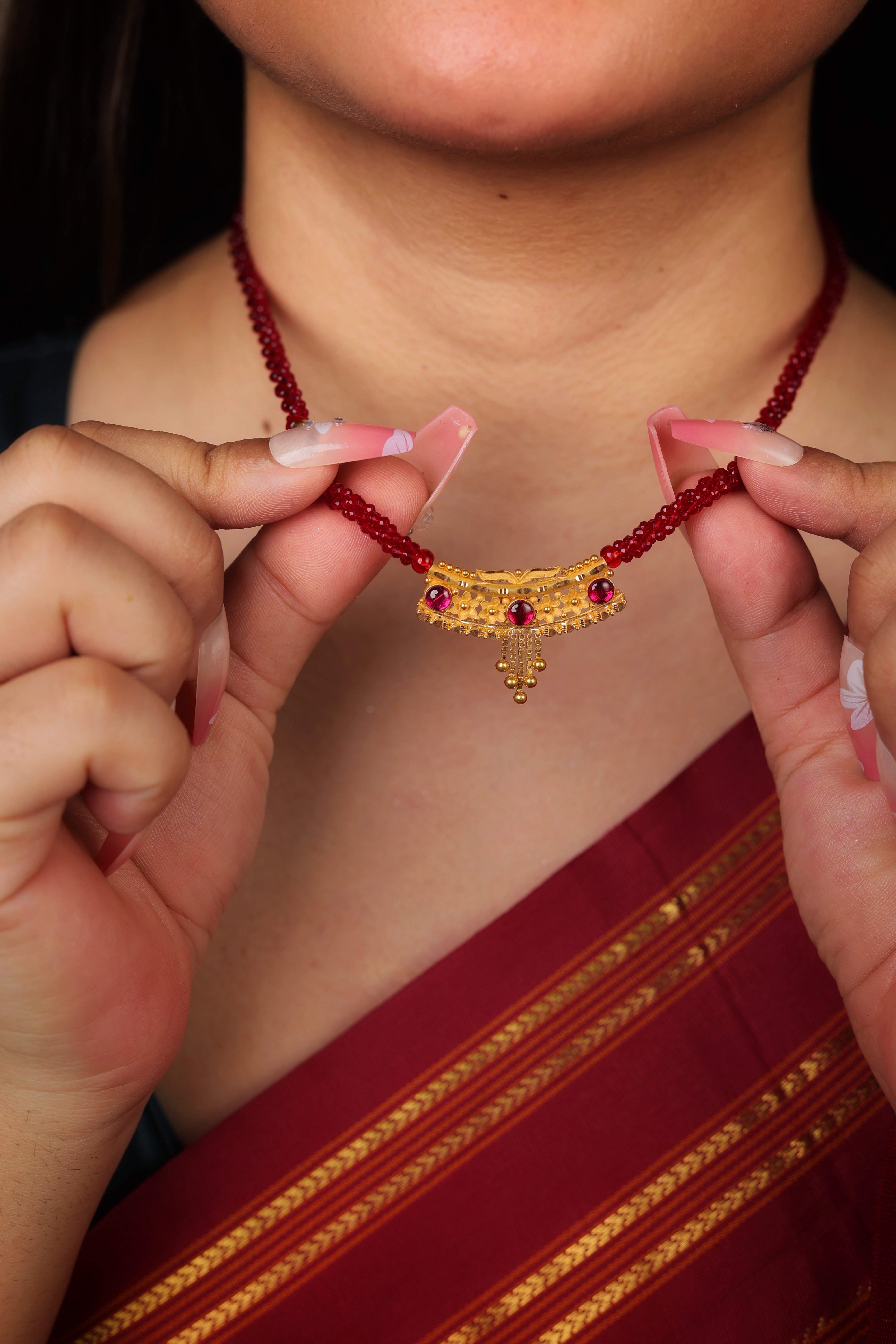 Traditional Women Mangalsutra – Red Beaded Gold Pendant Mangalsutra Necklace for Women